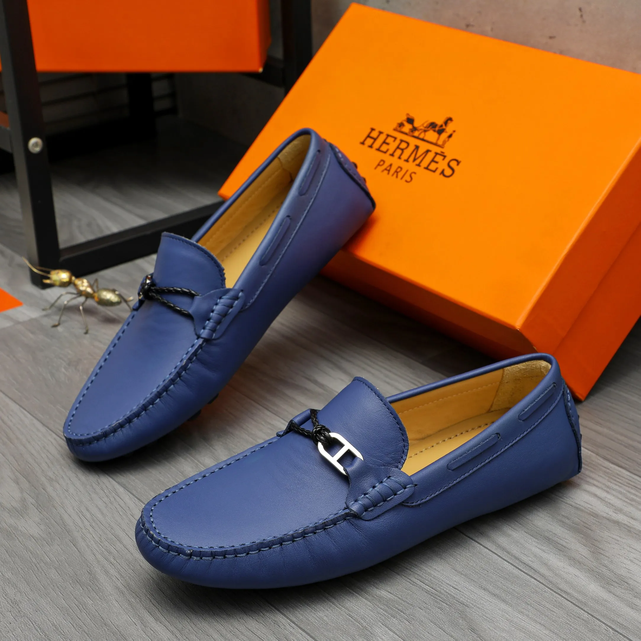 Men's shoes 💰420 Product trademark: HERMES "Hermes" casual slip-on shoes Regular size: 38-46 (45.46 custom-made, non-returnable) Product materials: Selected high-quality cowhide upper, sheepskin lining, non-slip bean outsole